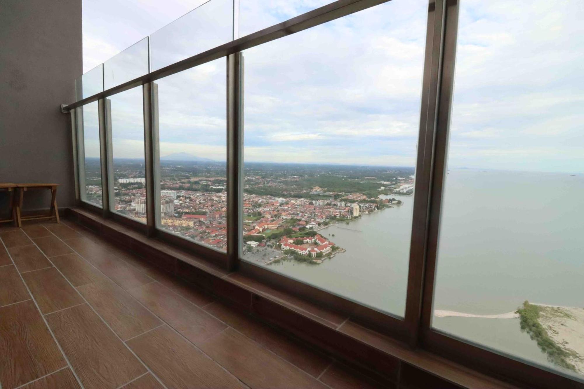 Attic Silverscape & Jonker Aparthotel