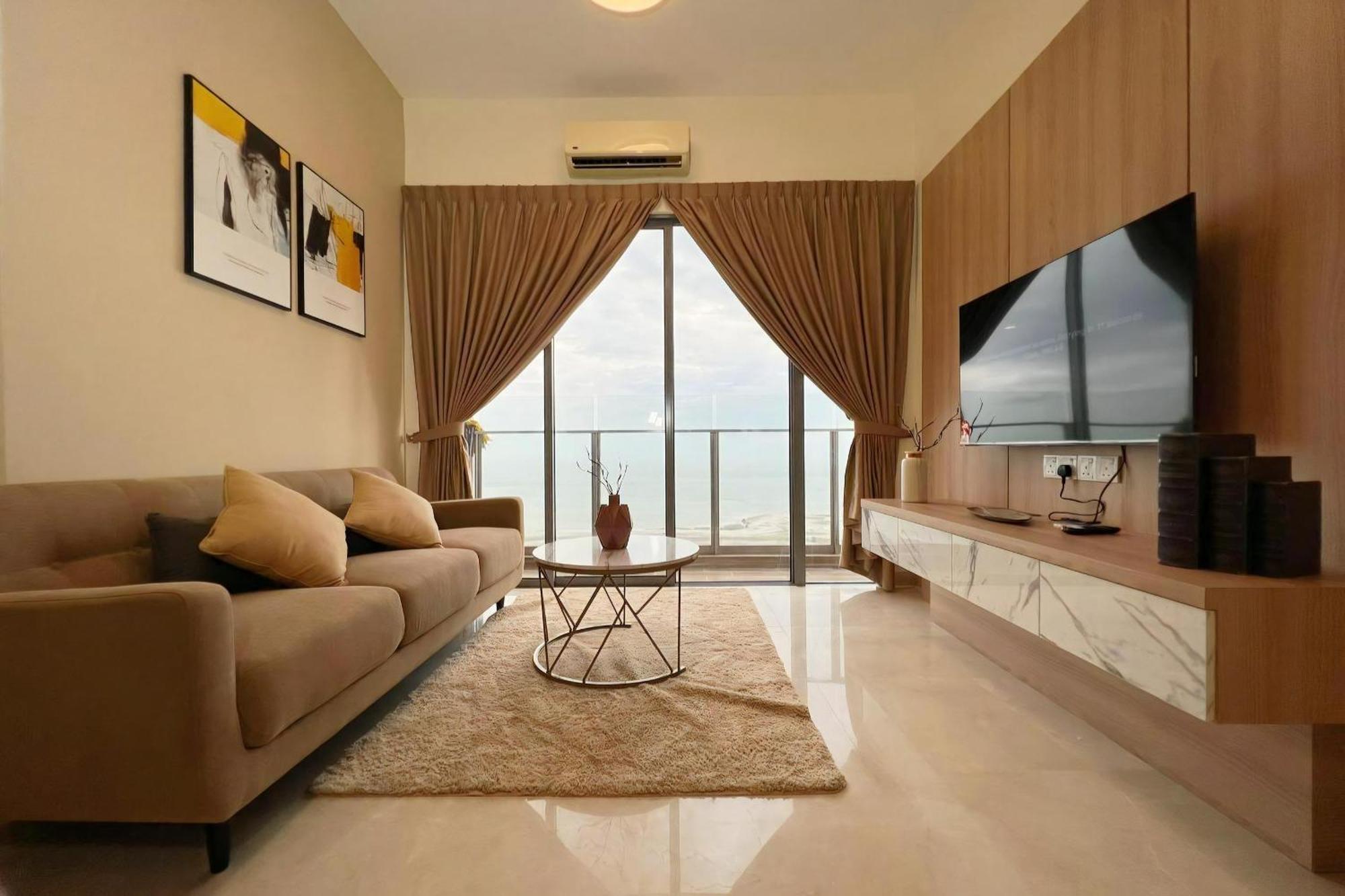Attic Silverscape & Jonker